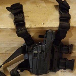 Blackhawk level 3 serpa thigh holster glock 22